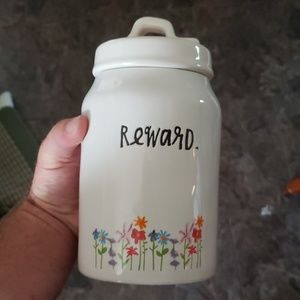 Beautiful Rae Dunn animal line Canister